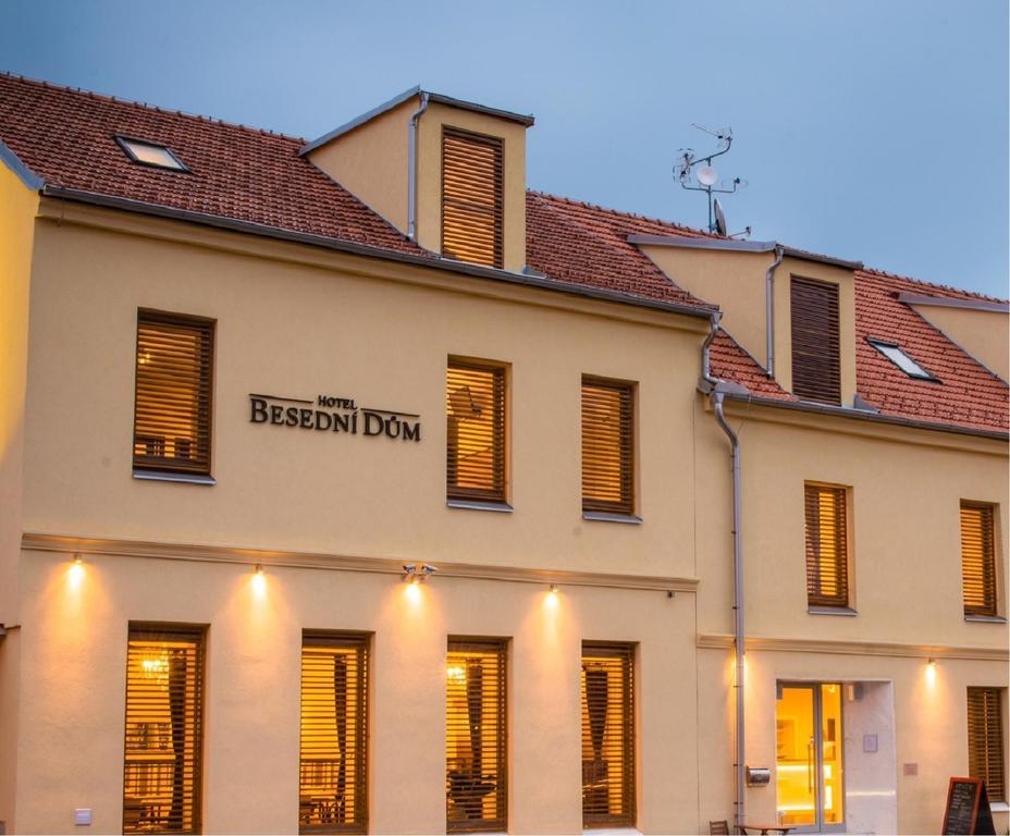 Wine&Wellness hotel Besední dům Valtice Exterior foto